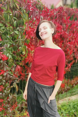 Joa Shop - cumpara online: Bluza uni cu guler barcuta