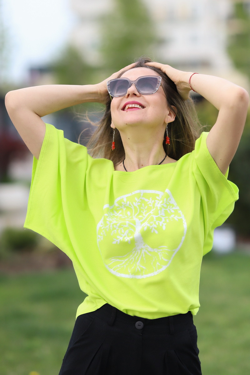 Joa Shop - cumpara online: bluza fluture din vascoza