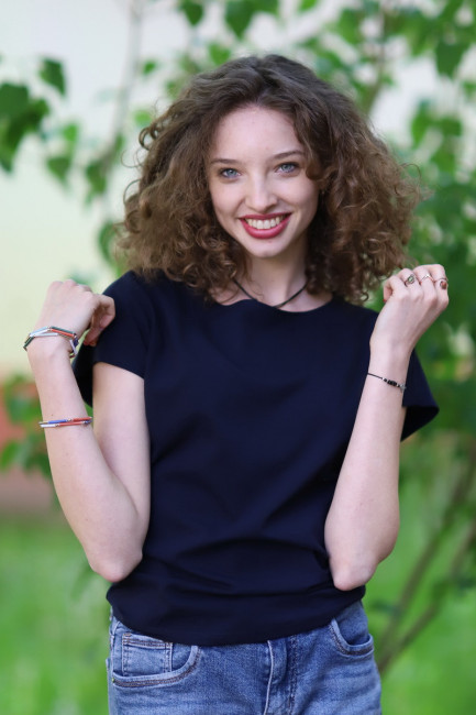 Bluza Milia bleumarin inchis