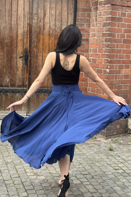 Fusta Silvia albastra