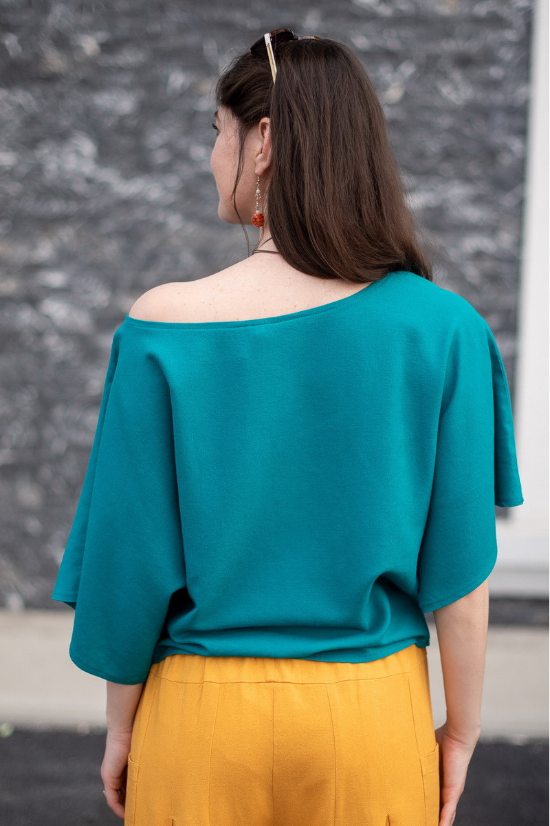 Joa Shop - cumpara online: bluza fluture