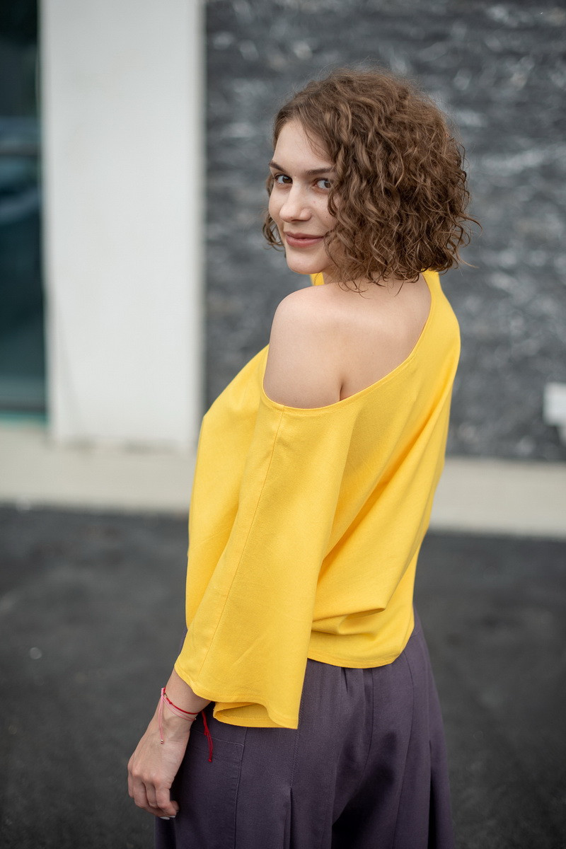 Joa Shop - cumpara online: bluza fluture