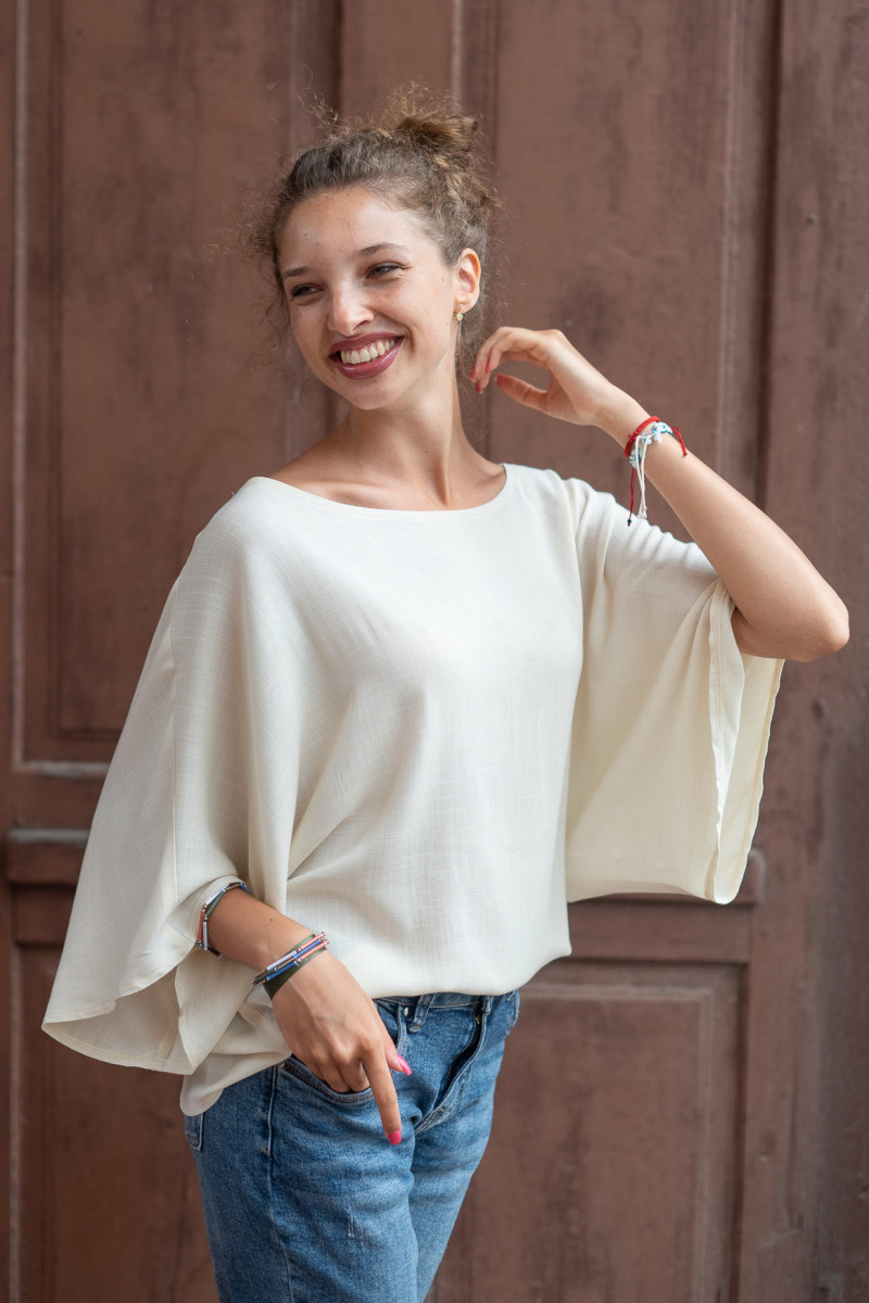 Joa Shop - cumpara online: bluza fluture din vascoza