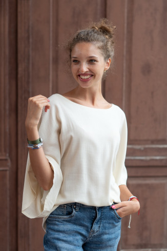 Joa Shop - cumpara online: bluza fluture din vascoza