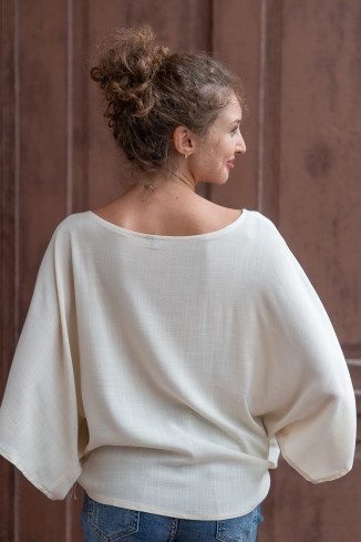 Joa Shop - cumpara online: bluza fluture din vascoza