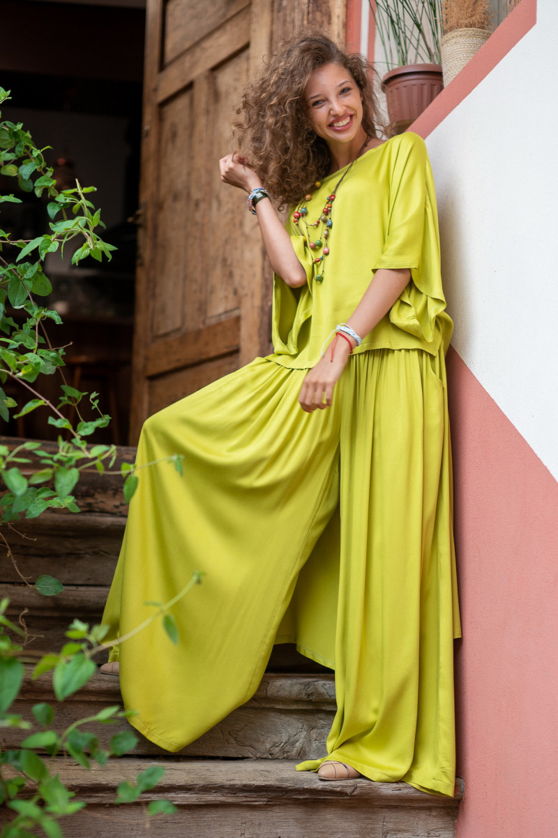 Joa Shop - cumpara online: bluza fluture din vascoza