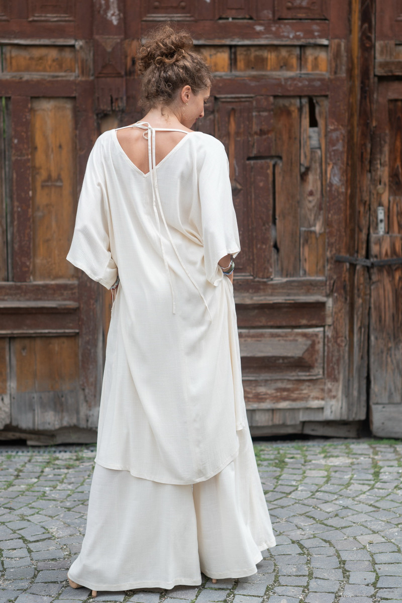 Joa Shop - cumpara online: bluza fluture din vascoza