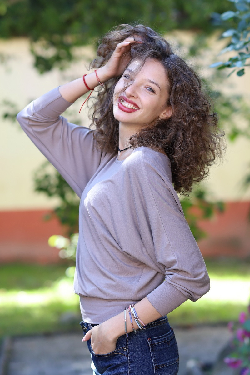 Joa Shop - cumpara online: bluza fluture din vascoza
