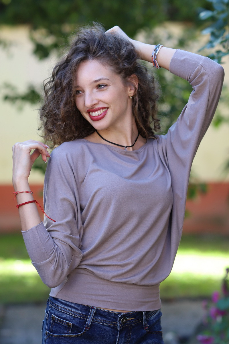 Joa Shop - cumpara online: bluza fluture din vascoza