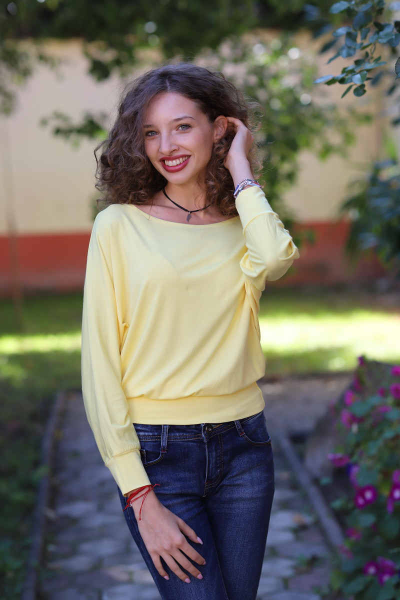 Joa Shop - cumpara online: bluza fluture din vascoza