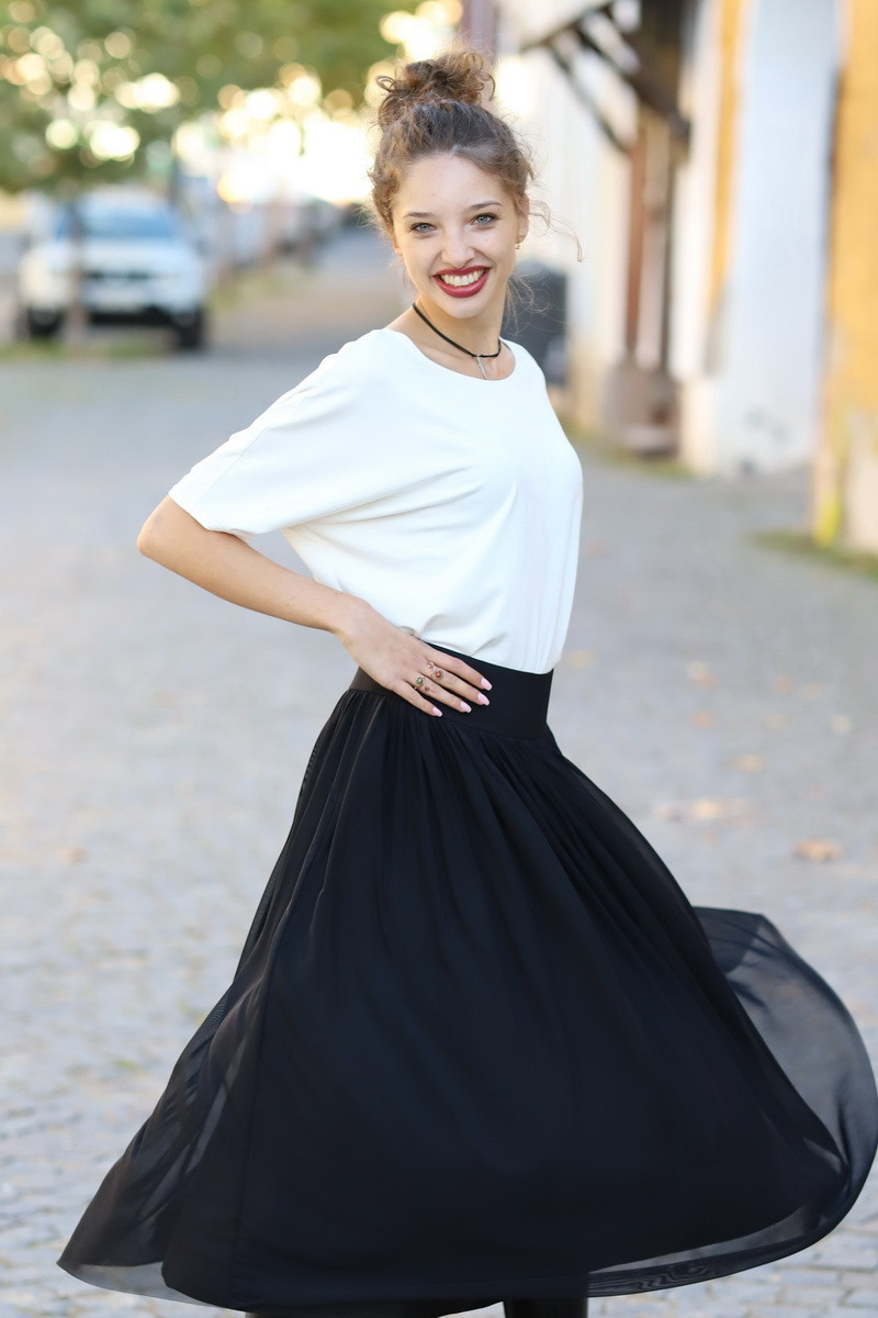 Joa Shop - cumpara online: Fusta din tulle negru