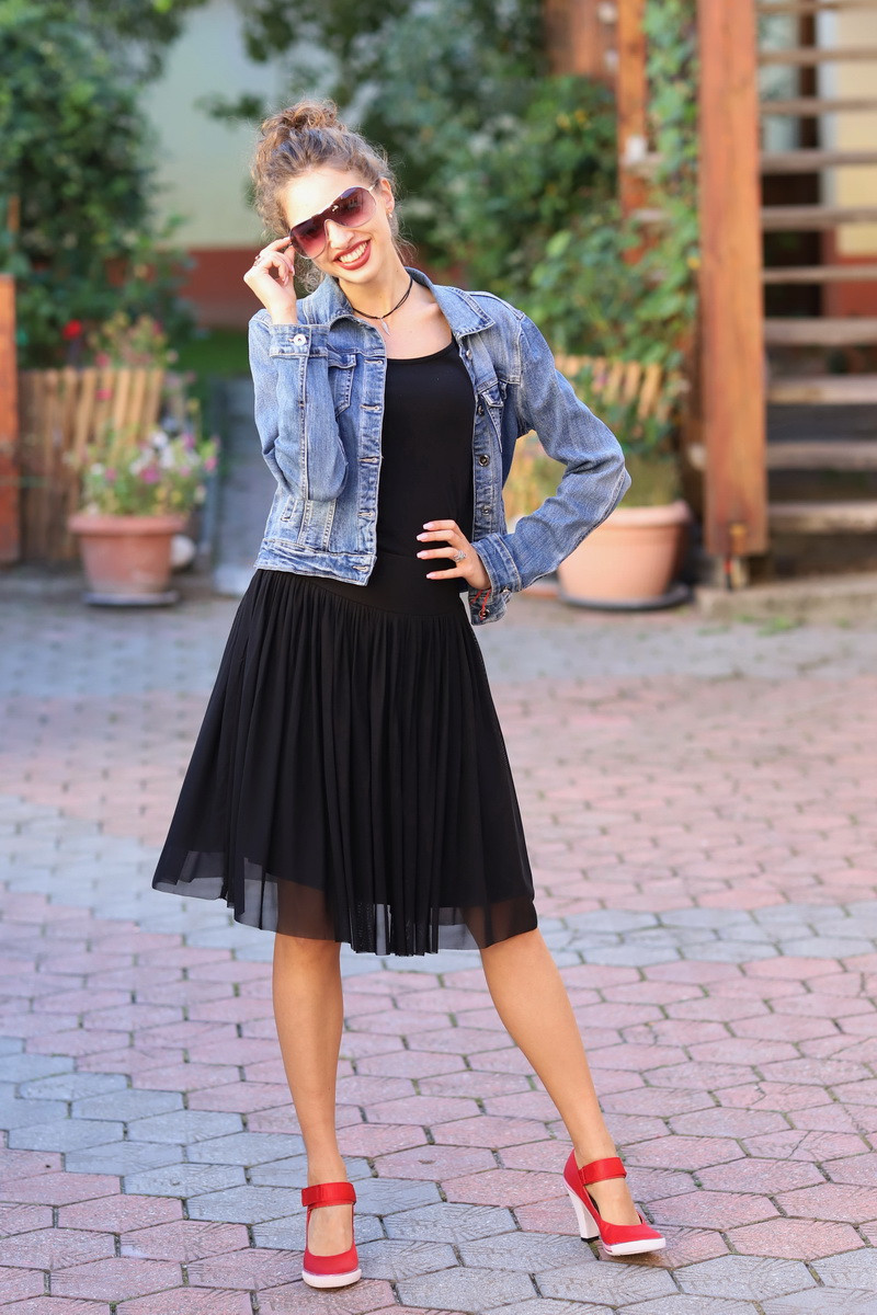 Joa Shop - cumpara online: Fusta din tulle negru Joa Shop - cumpara online: Fusta din tulle negru