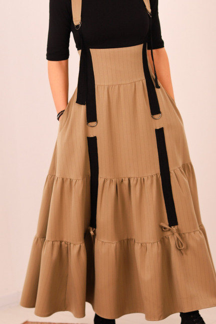 Fusta cu volane si bretele